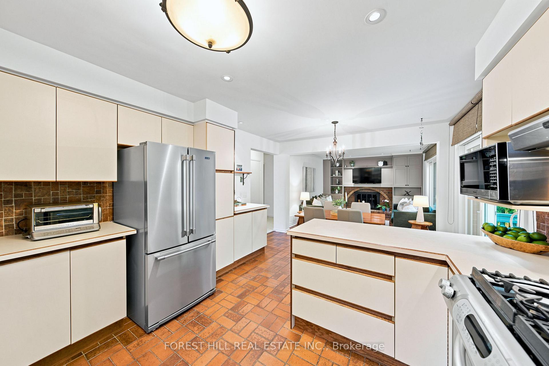 Photo 17 of 84 Kings College Road, Markham, Aileen-Willowbrook — HOMEH