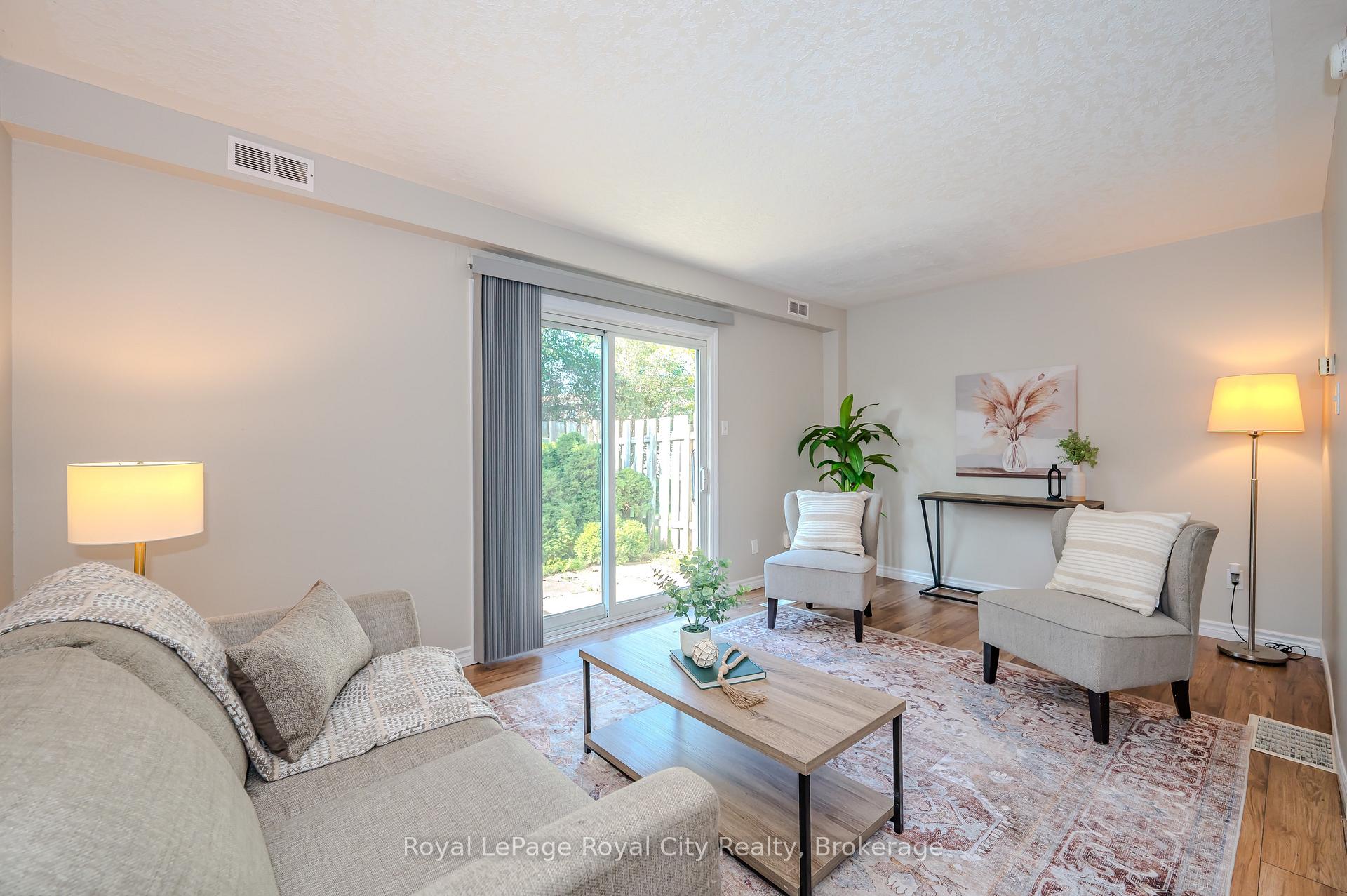 Photo 4 of Unit 257, 31 Greengate Road, Guelph, Junction/Onward Willow — HOMEH