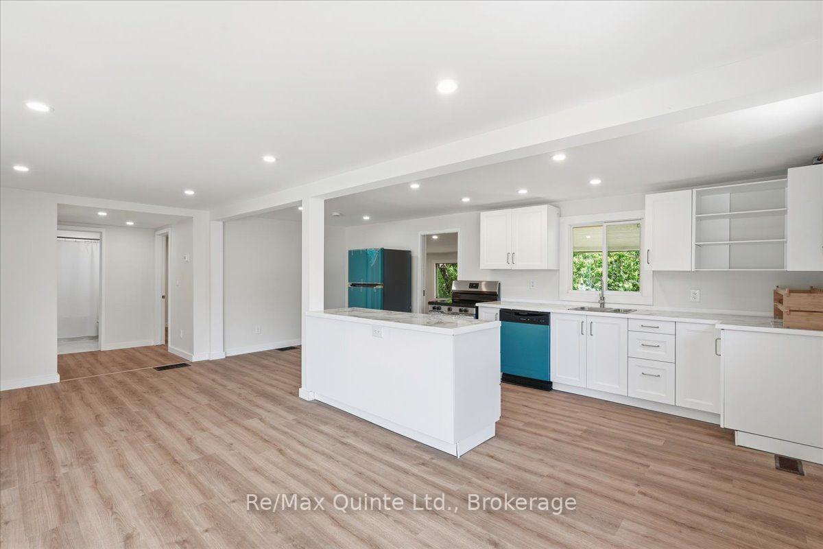 Photo 6 of 1581 County Rd 10, Prince Edward County, Athol Ward — HOMEH