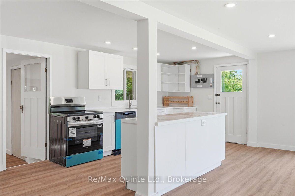 Photo 10 of 1581 County Rd 10, Prince Edward County, Athol Ward — HOMEH