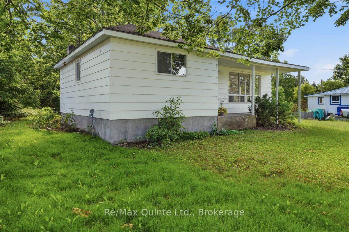 Photo 34 of 1581 County Rd 10, Prince Edward County, Athol Ward — HOMEH