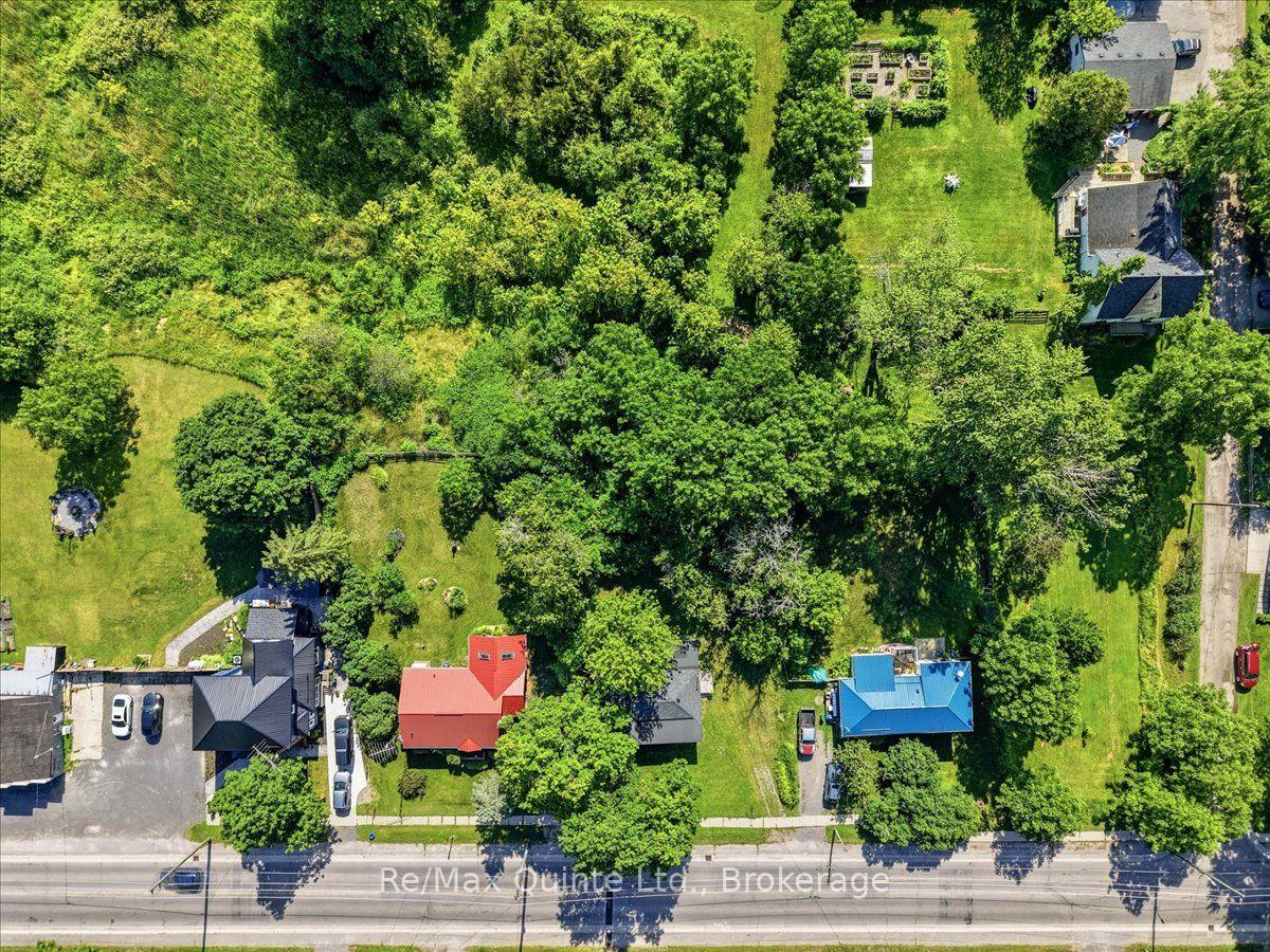Photo 36 of 1581 County Rd 10, Prince Edward County, Athol Ward — HOMEH