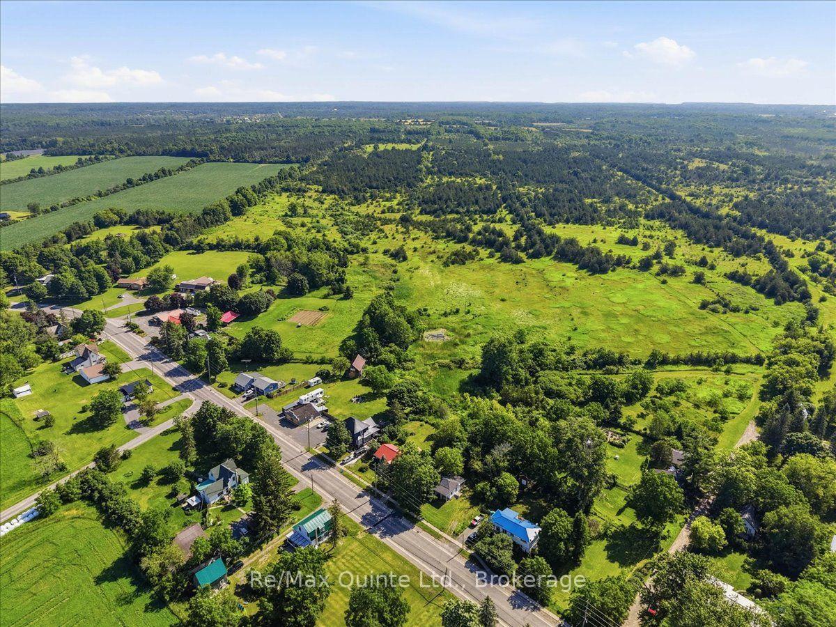 Photo 41 of 1581 County Rd 10, Prince Edward County, Athol Ward — HOMEH