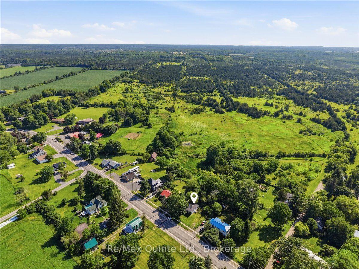 Photo 43 of 1581 County Rd 10, Prince Edward County, Athol Ward — HOMEH