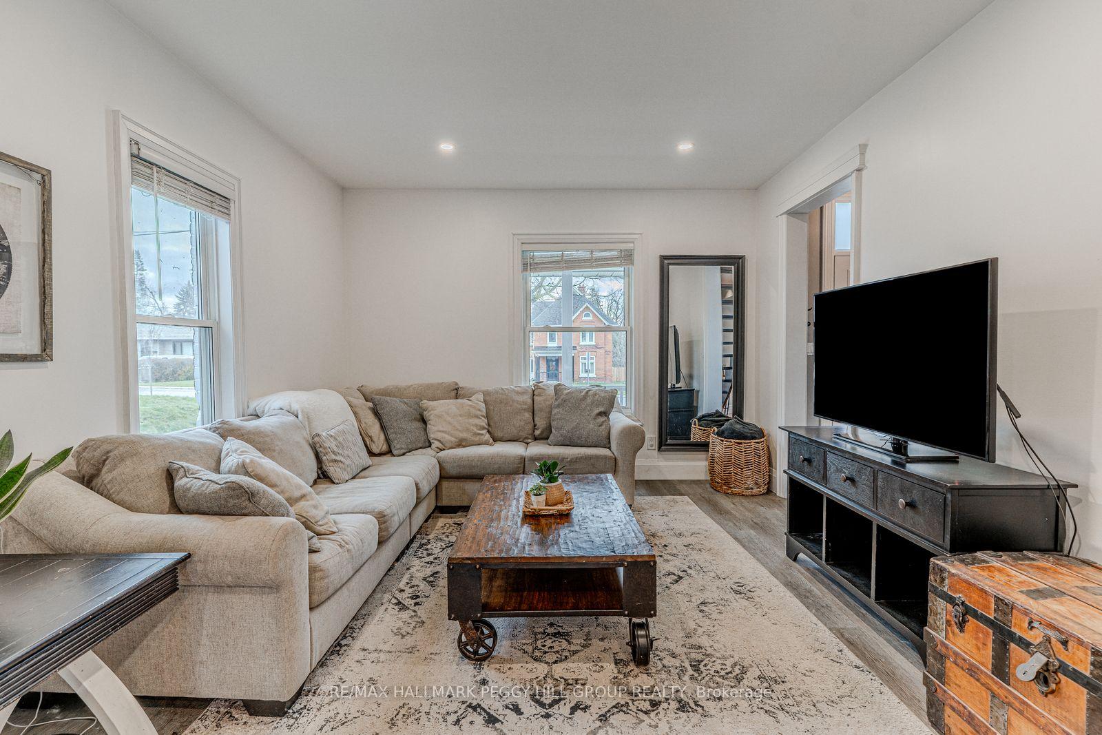 Photo 3 of 30 Eugenia Street, Barrie, Codrington — HOMEH