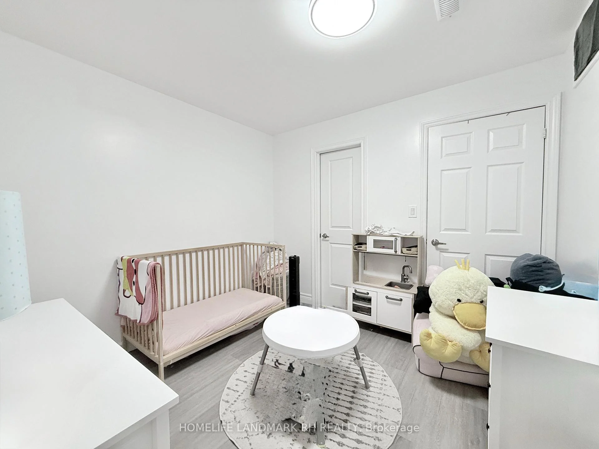 Photo 7 of Unit 101, 25066 Commodore Road, Brock, Beaverton — HOMEH