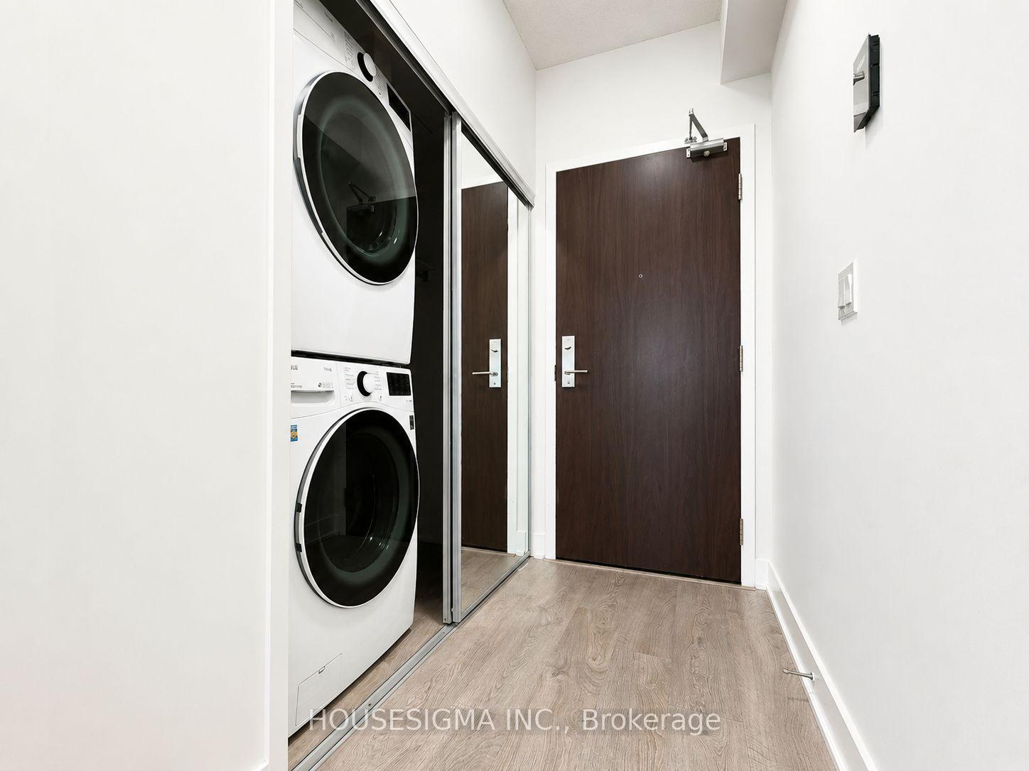 Photo 13 of Unit 1403, 88 Sheppard Avenue E, North York, Willowdale East — HOMEH