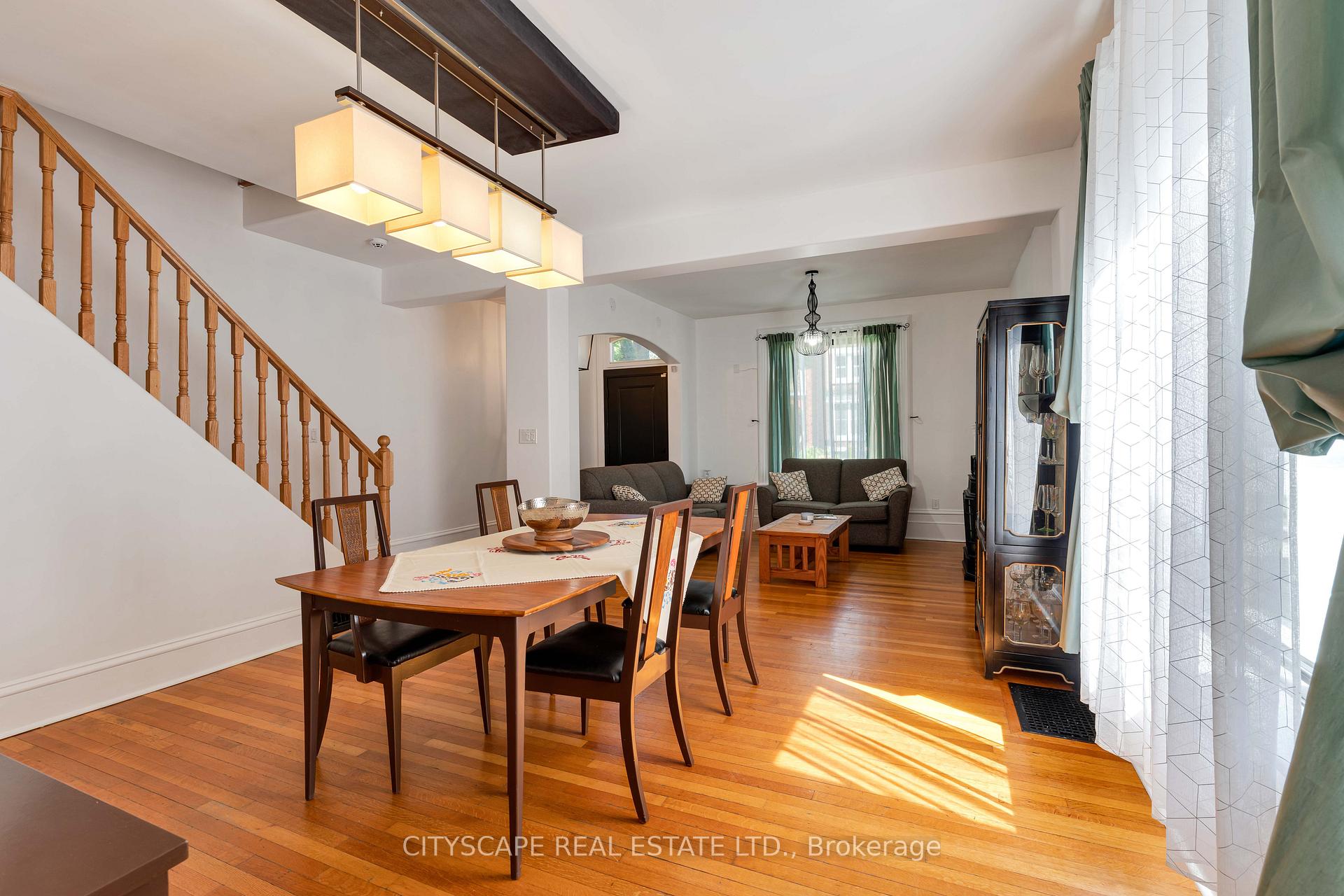 Photo 5 of 29 Arthur Street, Brantford, Victoria/Arthur — HOMEH