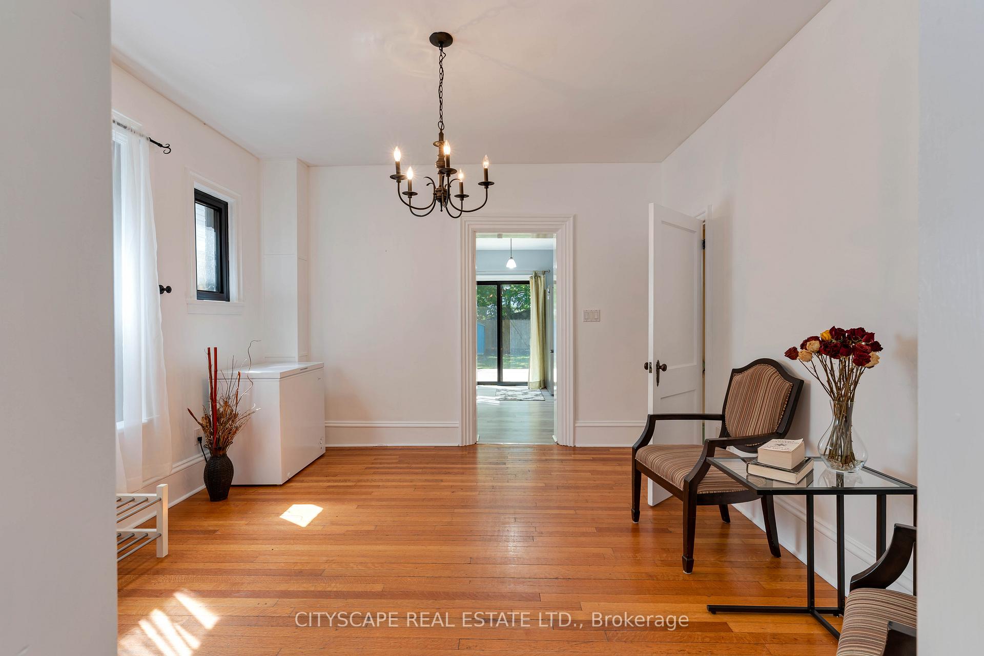 Photo 6 of 29 Arthur Street, Brantford, Victoria/Arthur — HOMEH