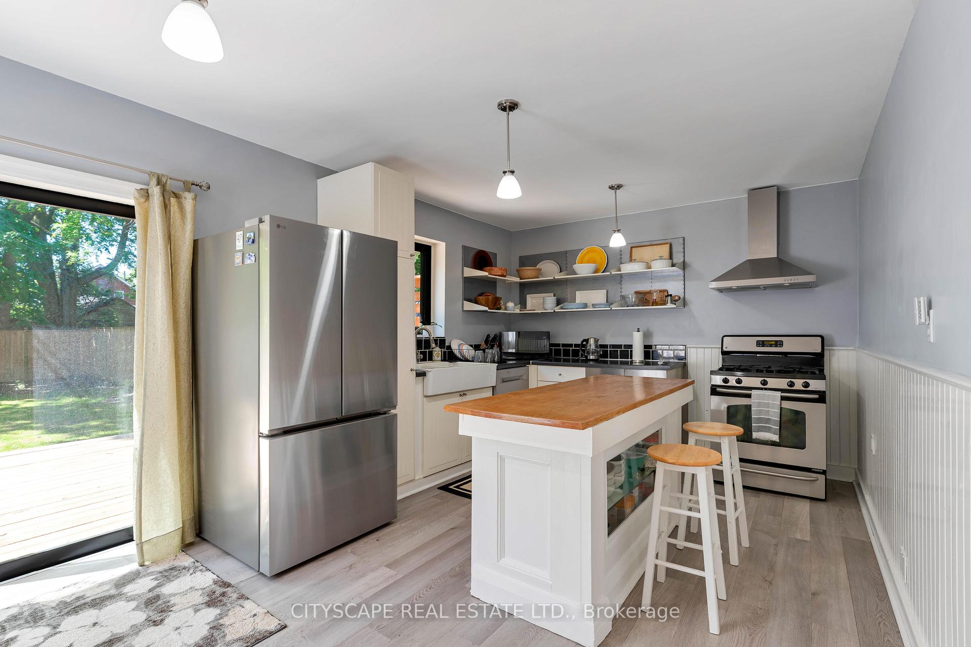 Photo 7 of 29 Arthur Street, Brantford, Victoria/Arthur — HOMEH