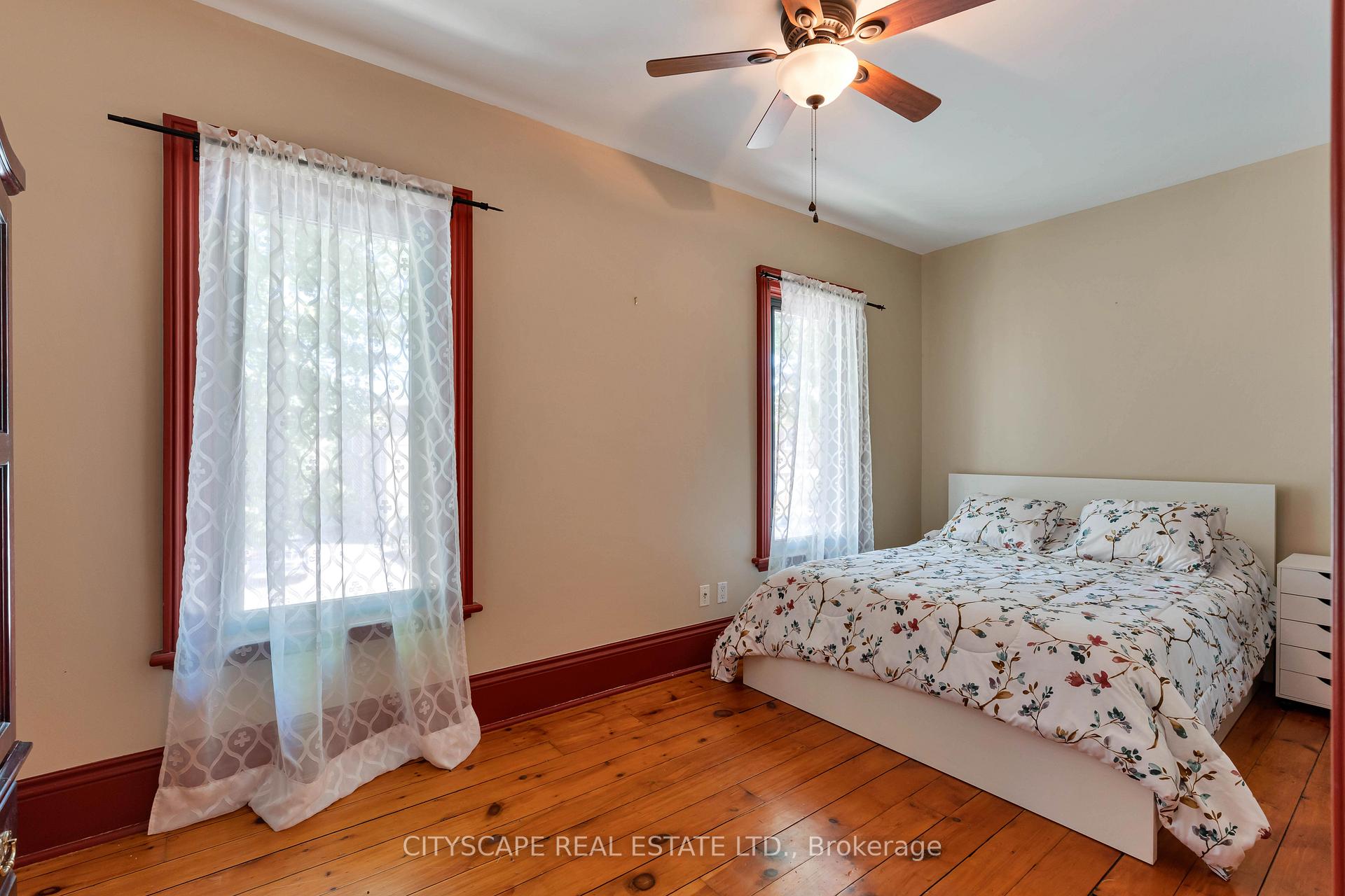 Photo 10 of 29 Arthur Street, Brantford, Victoria/Arthur — HOMEH