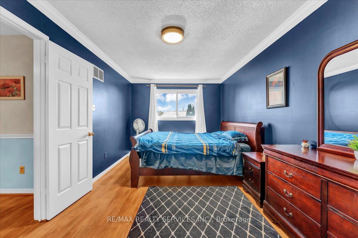 Photo 26 of 108 Candy Crescent, Brampton, Northwood Park — HOMEH