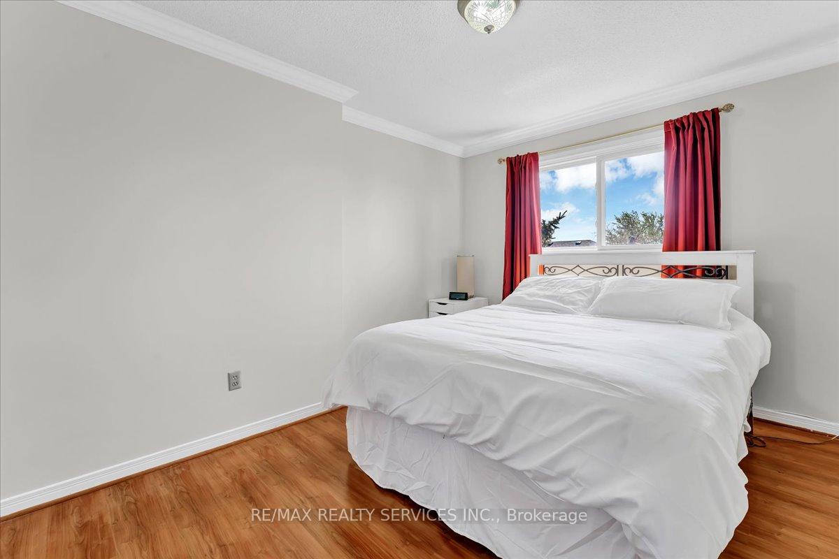 Photo 31 of 108 Candy Crescent, Brampton, Northwood Park — HOMEH