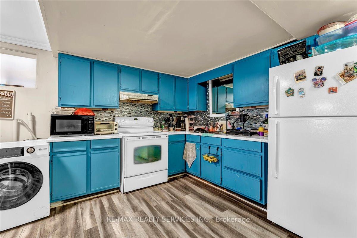 Photo 42 of 108 Candy Crescent, Brampton, Northwood Park — HOMEH