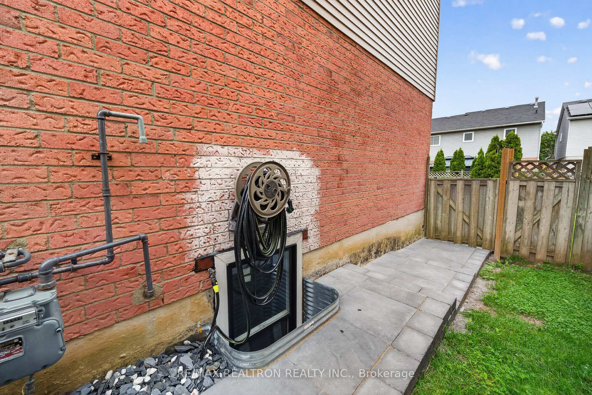 Photo 25 of 40 Carr Drive, Ajax, Central — HOMEH