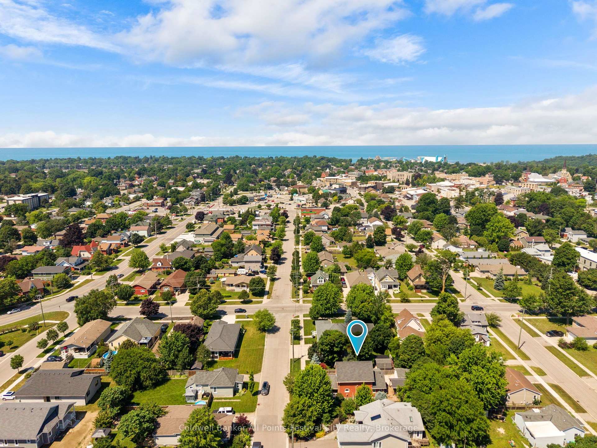 Photo 2 of 153 Park Street, Goderich, Goderich (Town) — HOMEH
