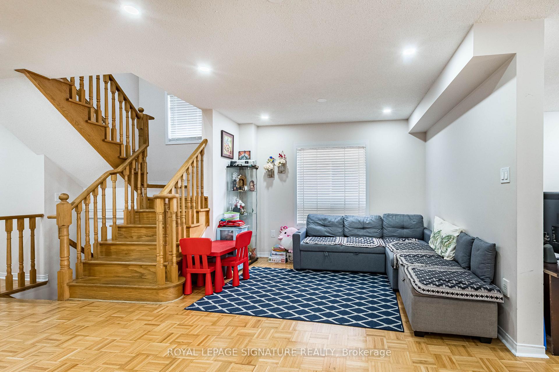 Photo 12 of 35 Whitehouse Crescent, Brampton, Bram East — HOMEH