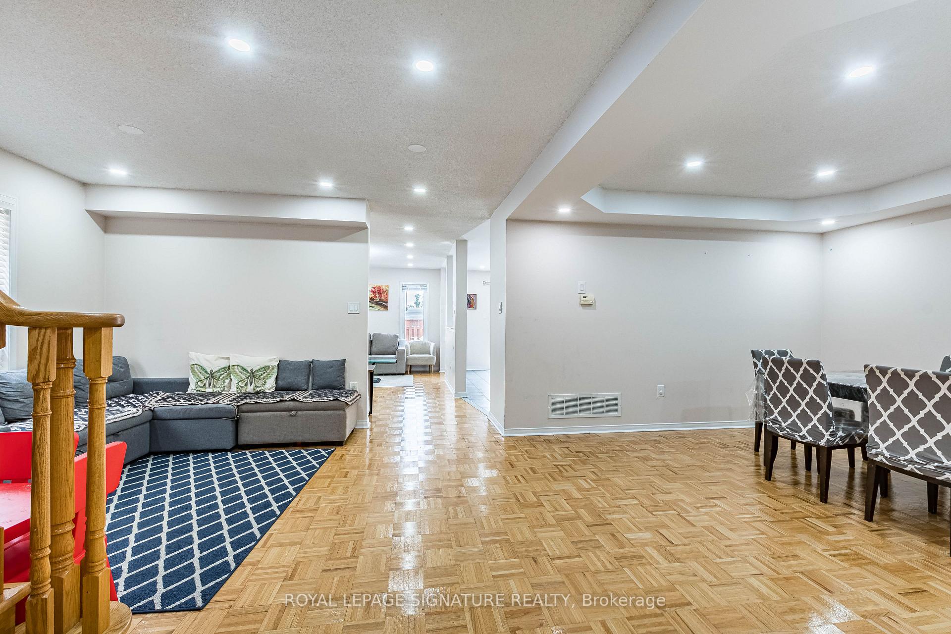 Photo 16 of 35 Whitehouse Crescent, Brampton, Bram East — HOMEH