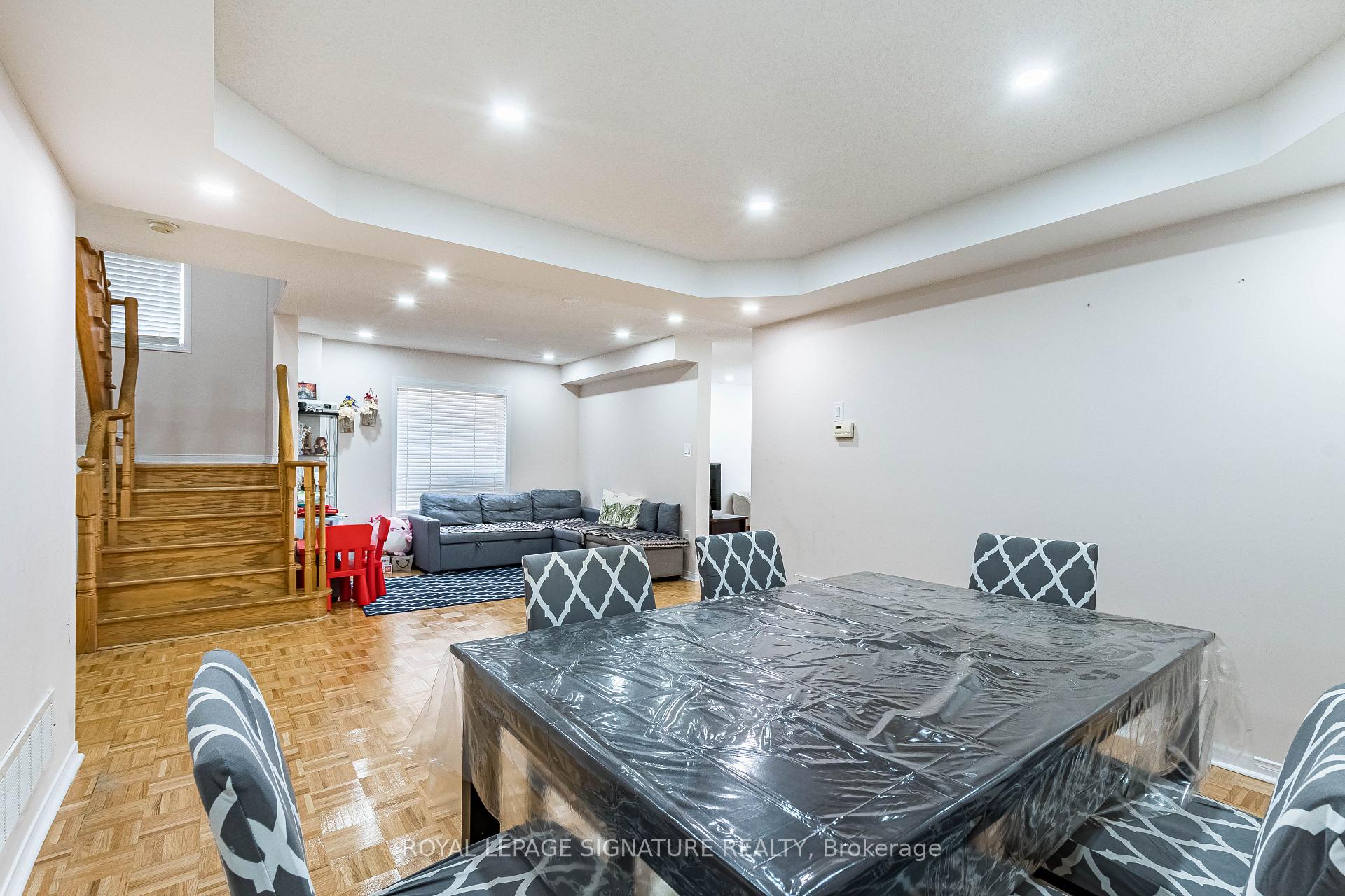 Photo 17 of 35 Whitehouse Crescent, Brampton, Bram East — HOMEH