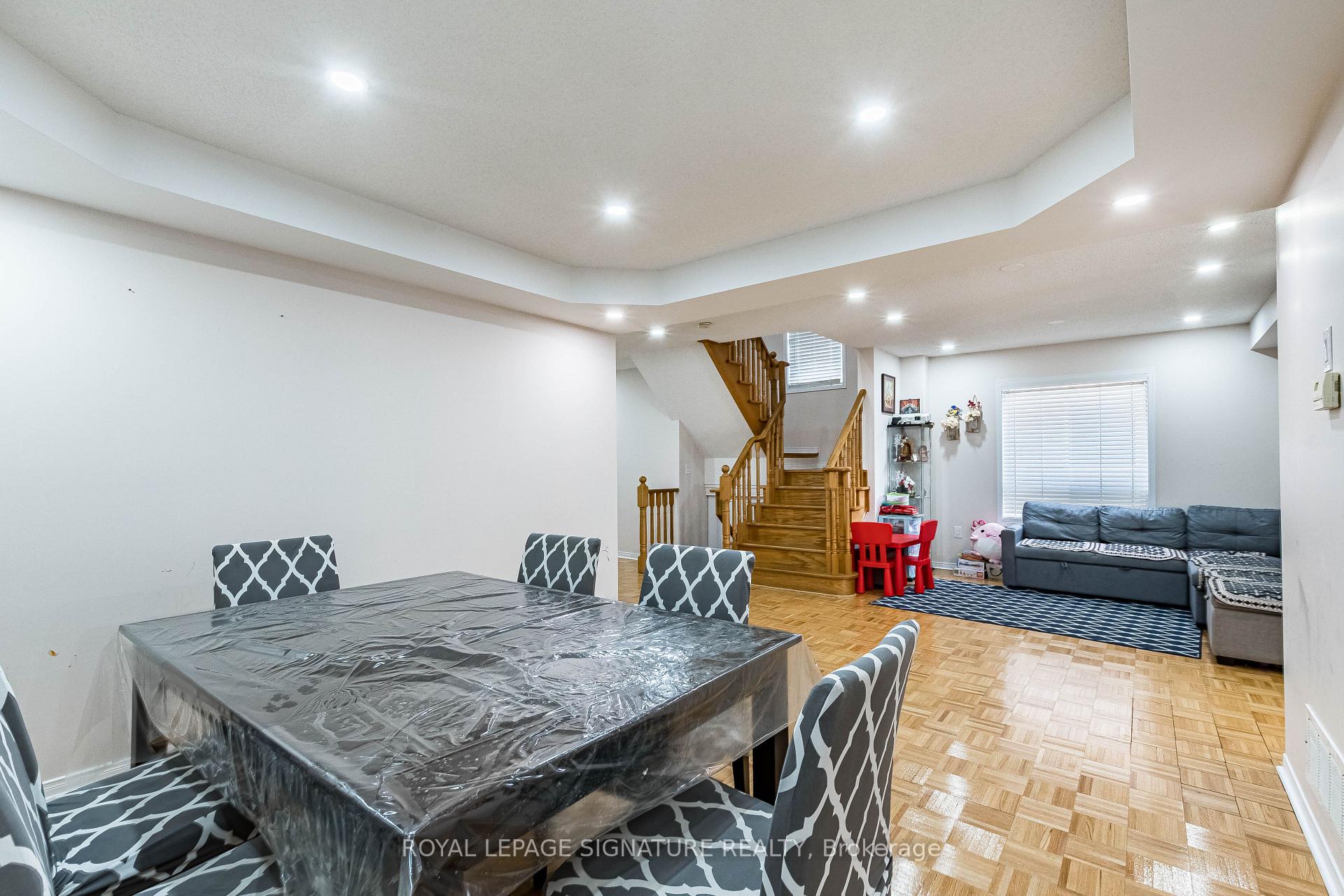 Photo 18 of 35 Whitehouse Crescent, Brampton, Bram East — HOMEH