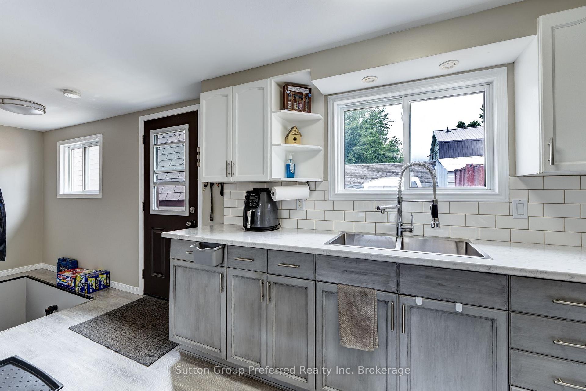 Photo 4 of 685744 Main Street, Norwich, Eastwood — HOMEH