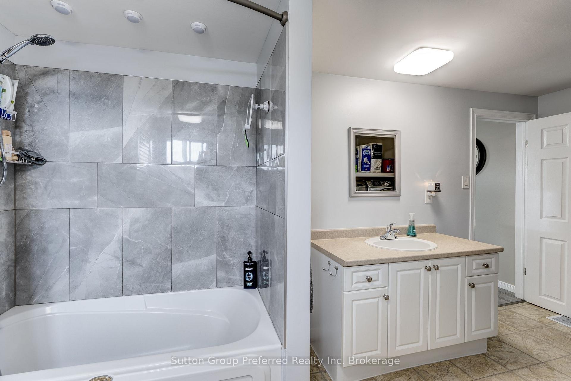 Photo 11 of 685744 Main Street, Norwich, Eastwood — HOMEH
