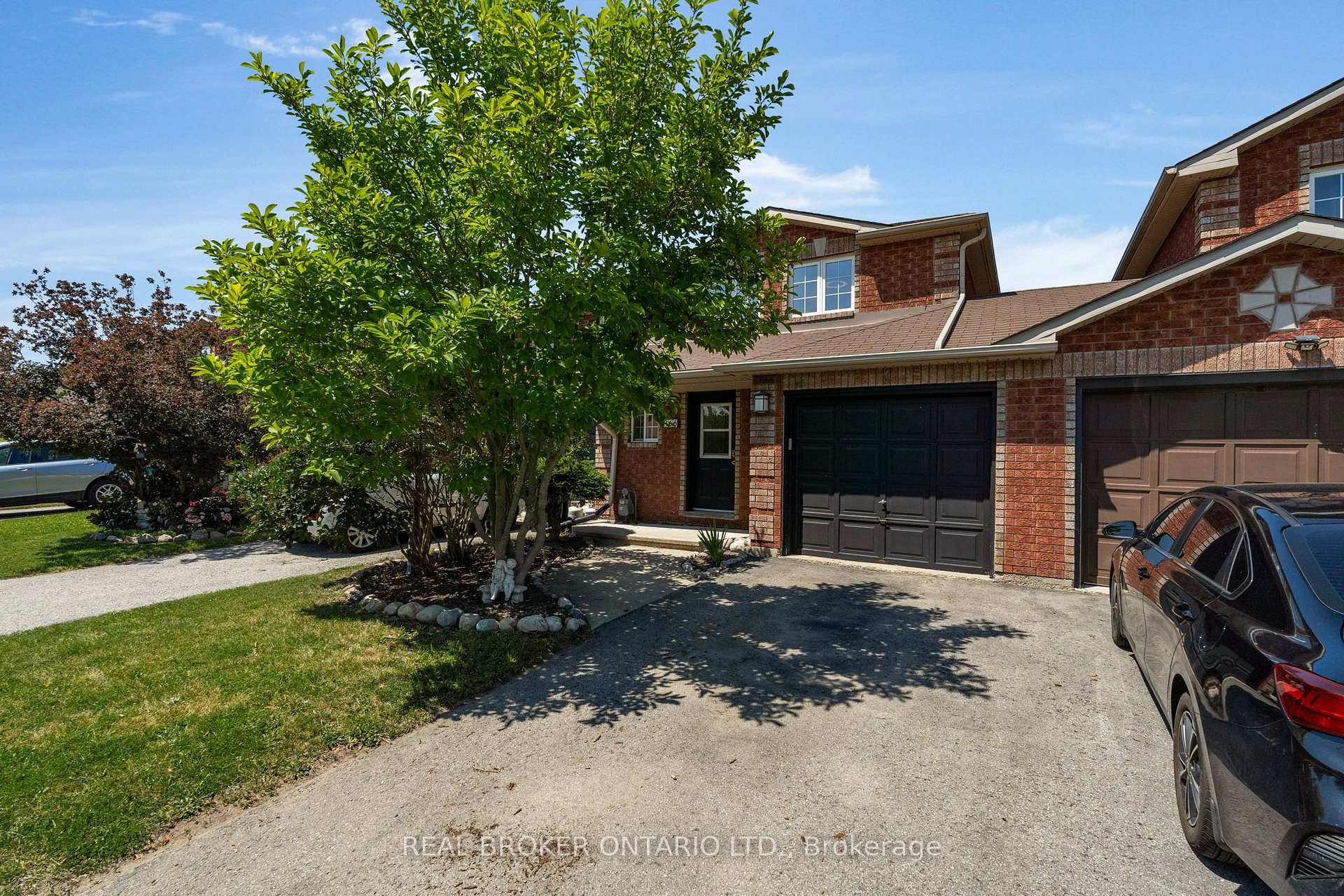 Photo 1 of 166 Tunbridge Road, Barrie, Georgian Drive — HOMEH