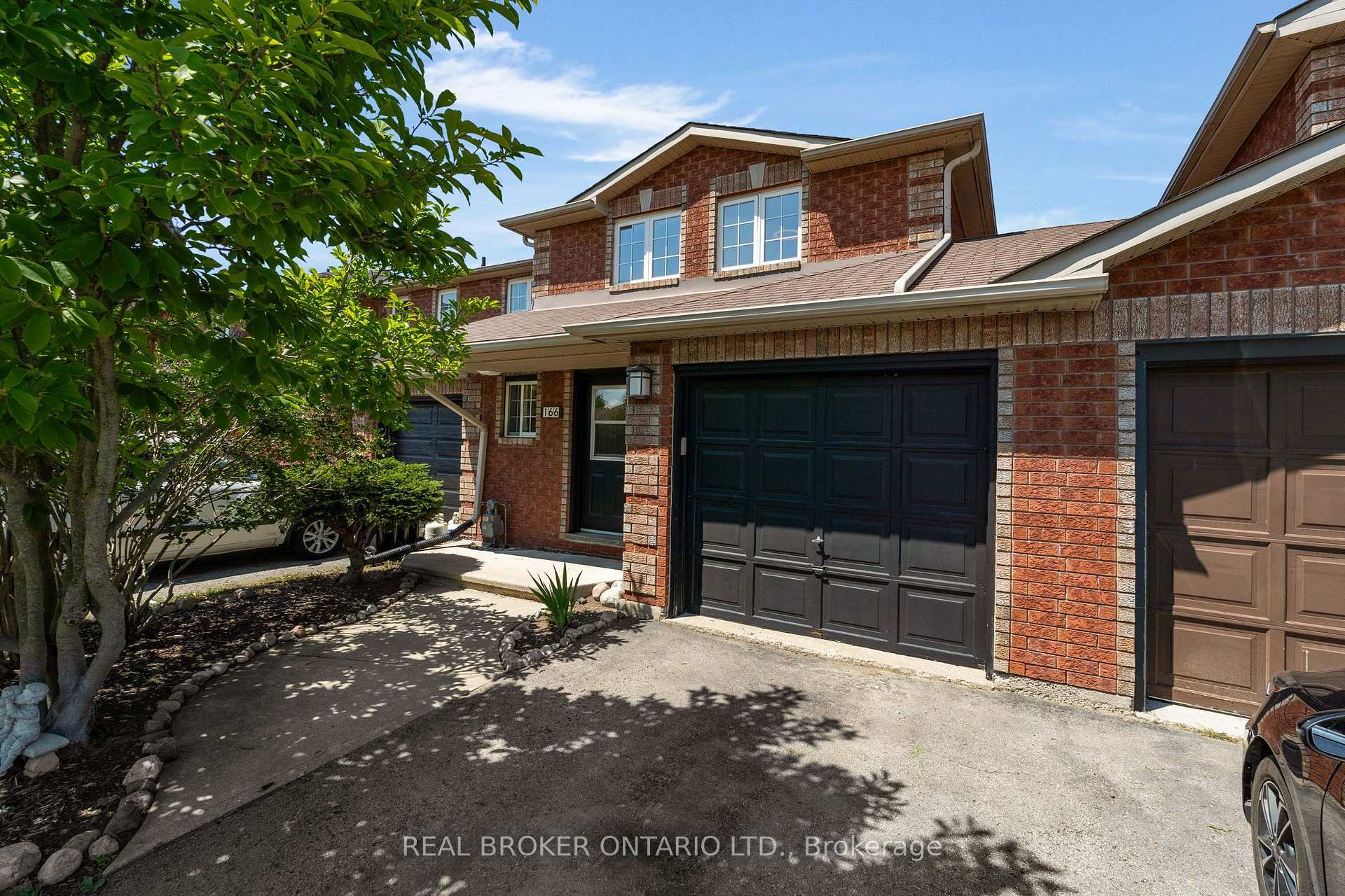 Photo 2 of 166 Tunbridge Road, Barrie, Georgian Drive — HOMEH