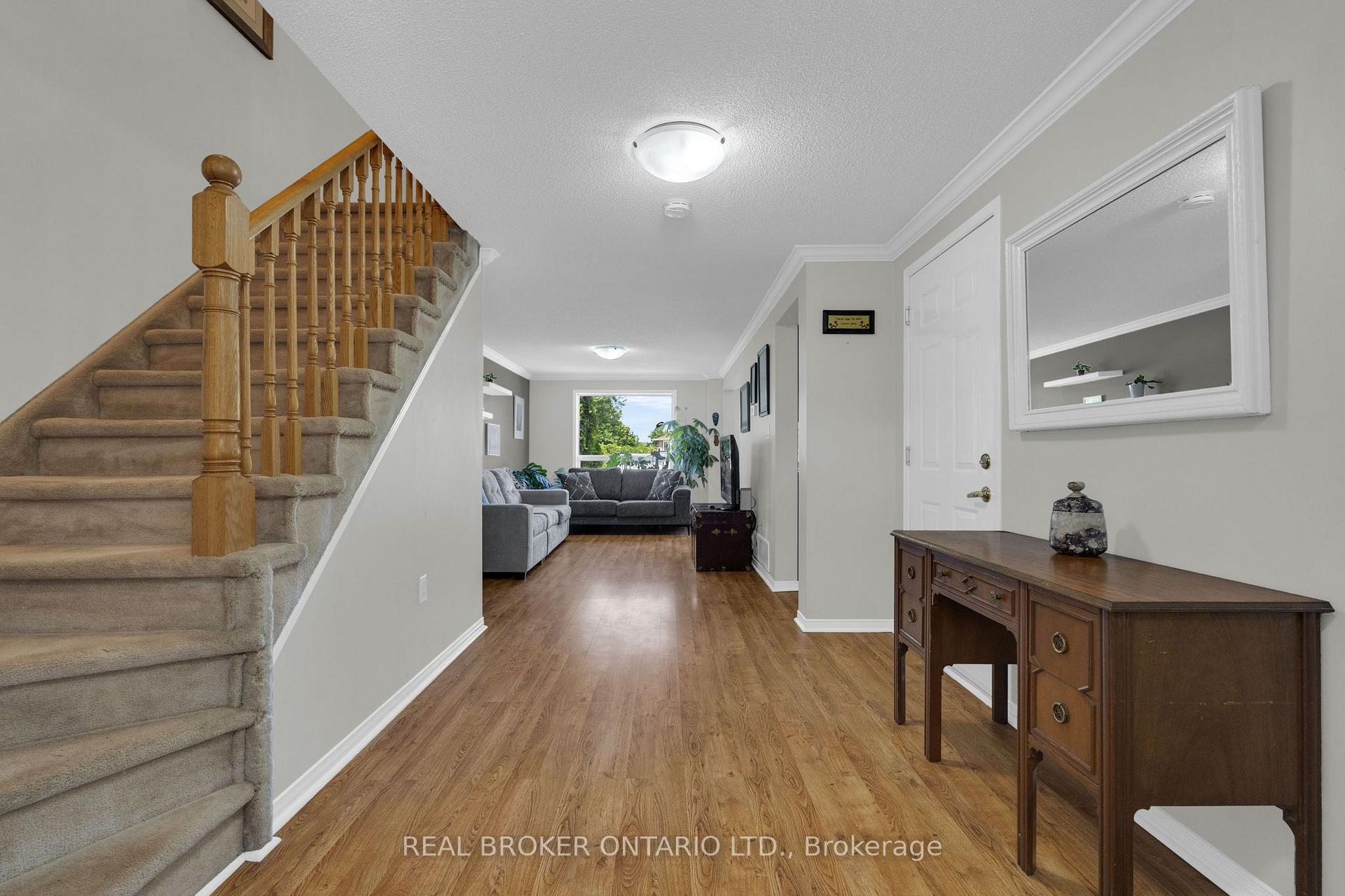Photo 3 of 166 Tunbridge Road, Barrie, Georgian Drive — HOMEH