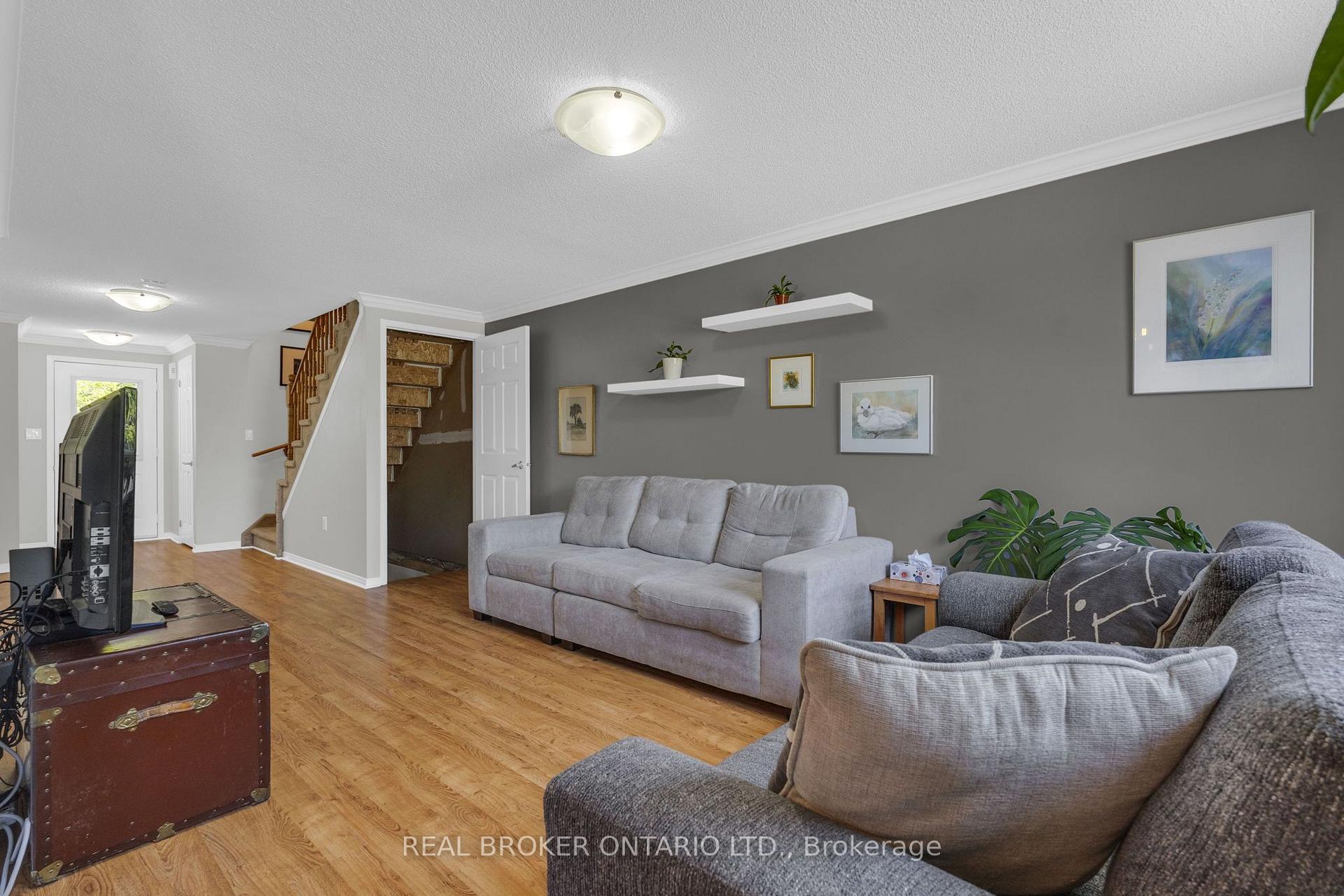 Photo 18 of 166 Tunbridge Road, Barrie, Georgian Drive — HOMEH