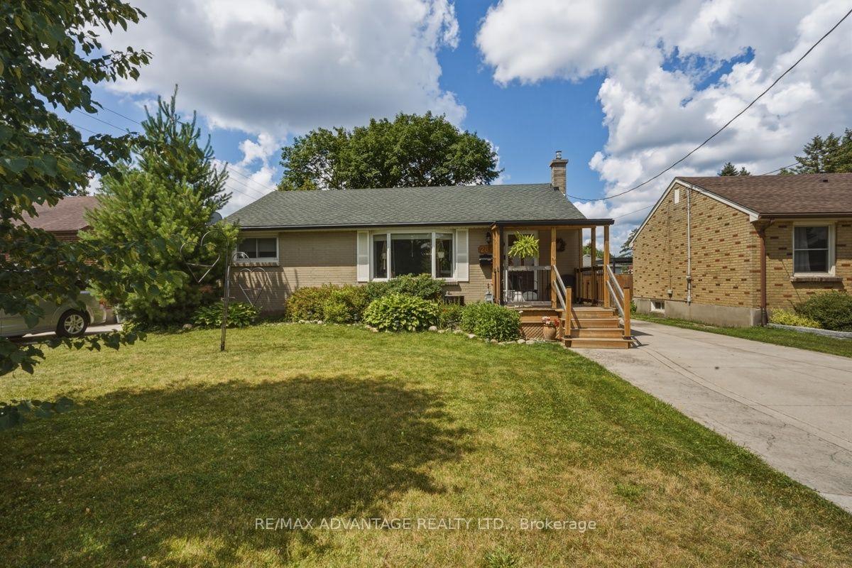 Front of 289 Winnipeg Boulevard