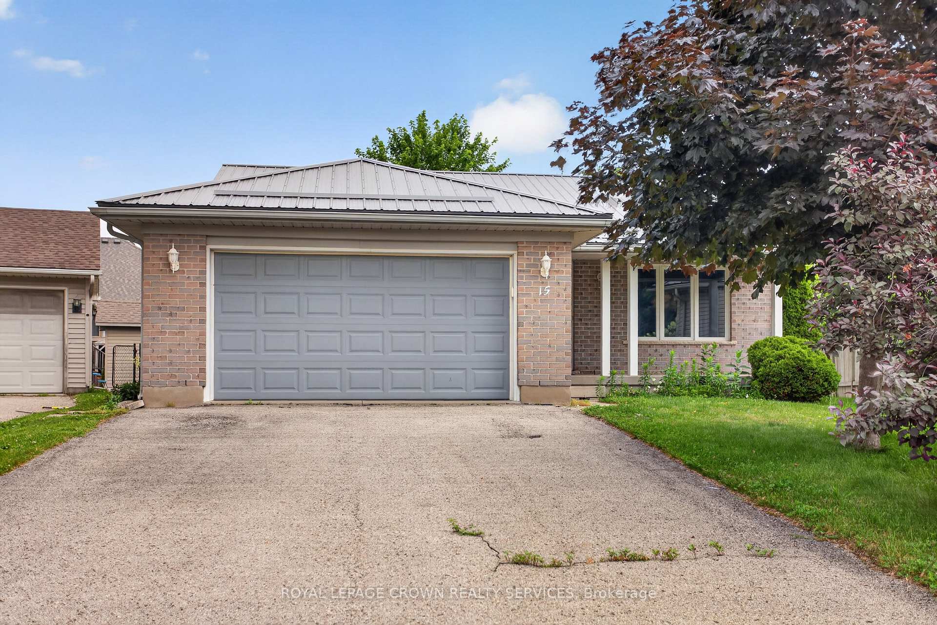 Photo 2 of 15 Erin Court, Aylmer — HOMEH
