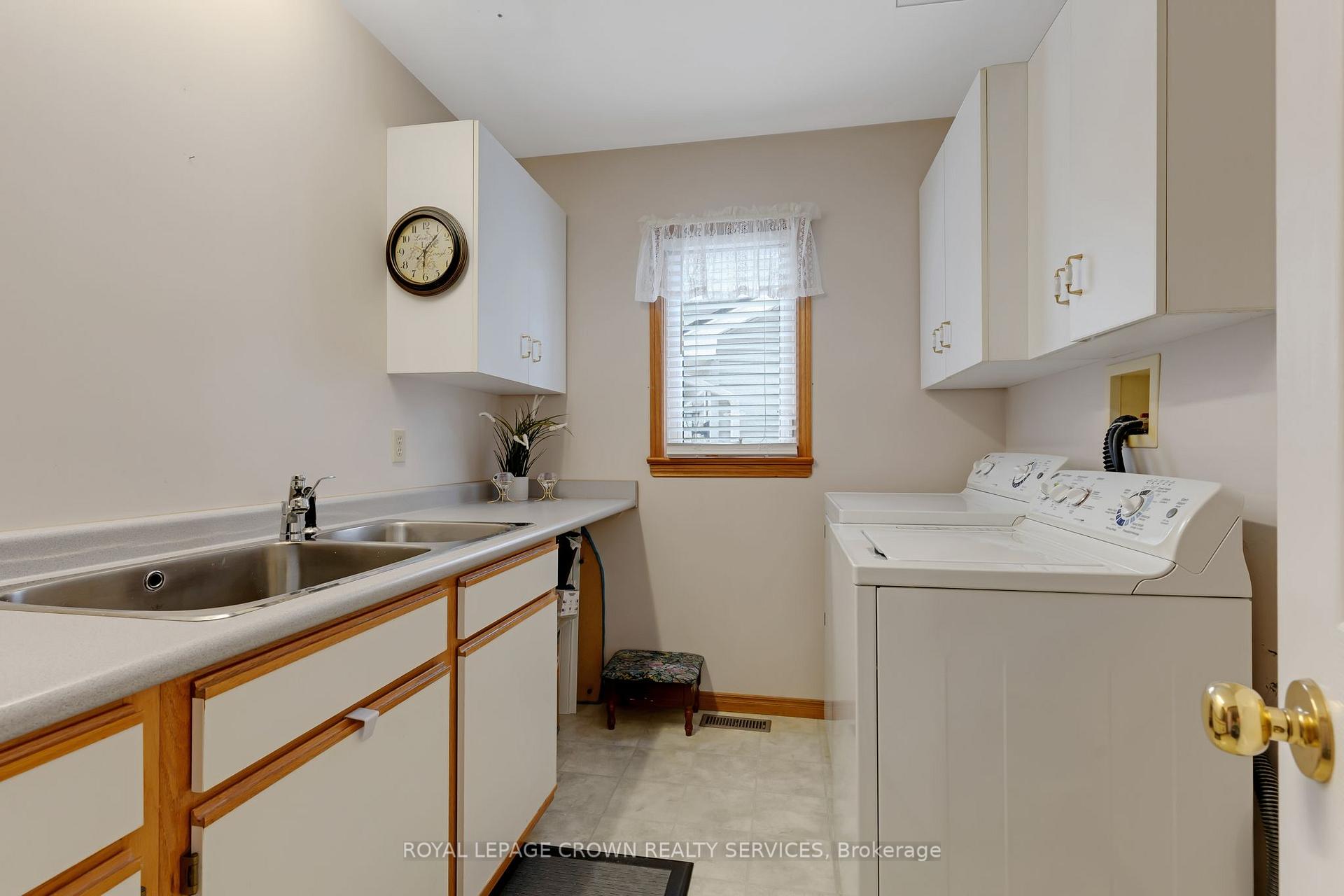 Photo 25 of 15 Erin Court, Aylmer — HOMEH