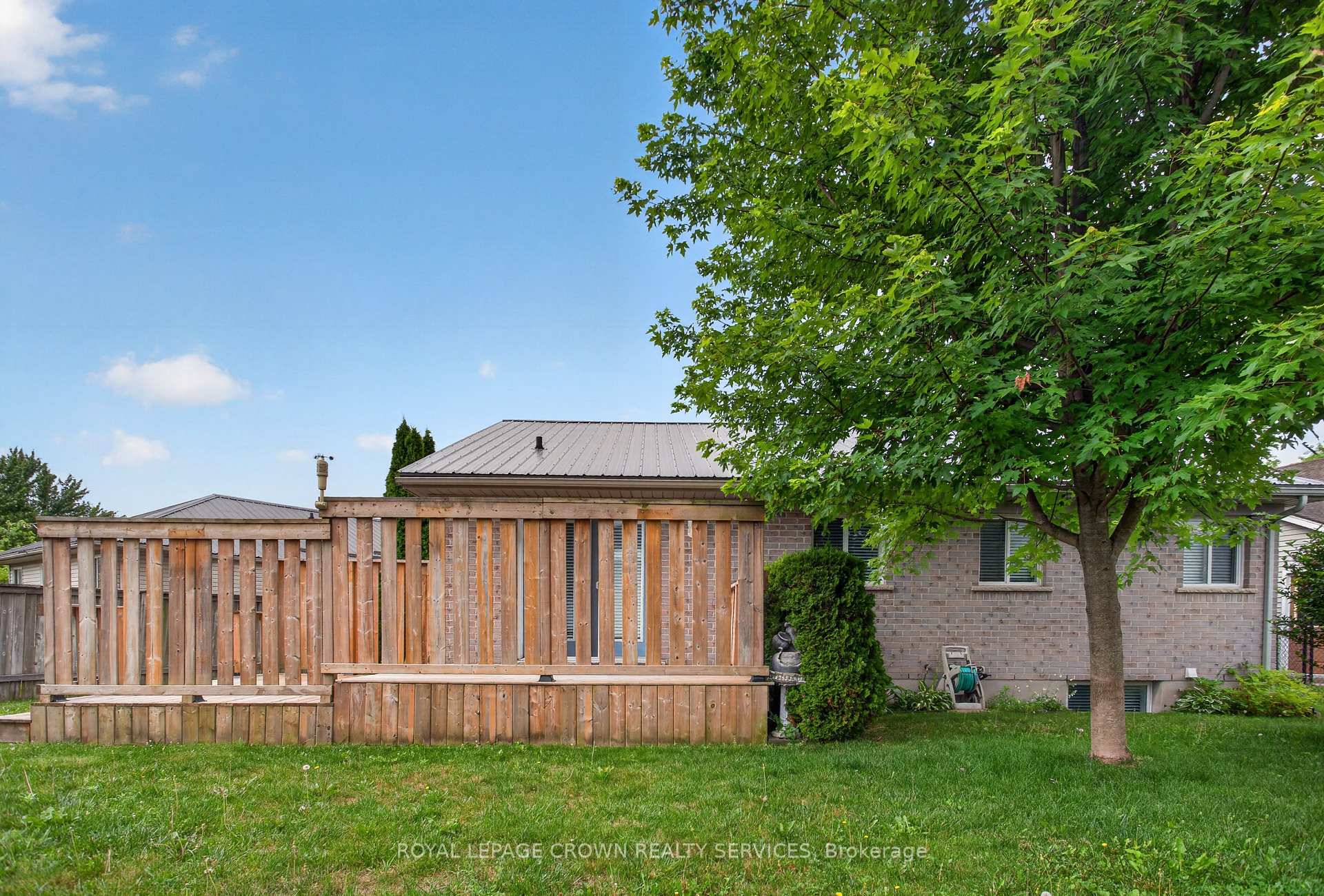 Photo 40 of 15 Erin Court, Aylmer — HOMEH