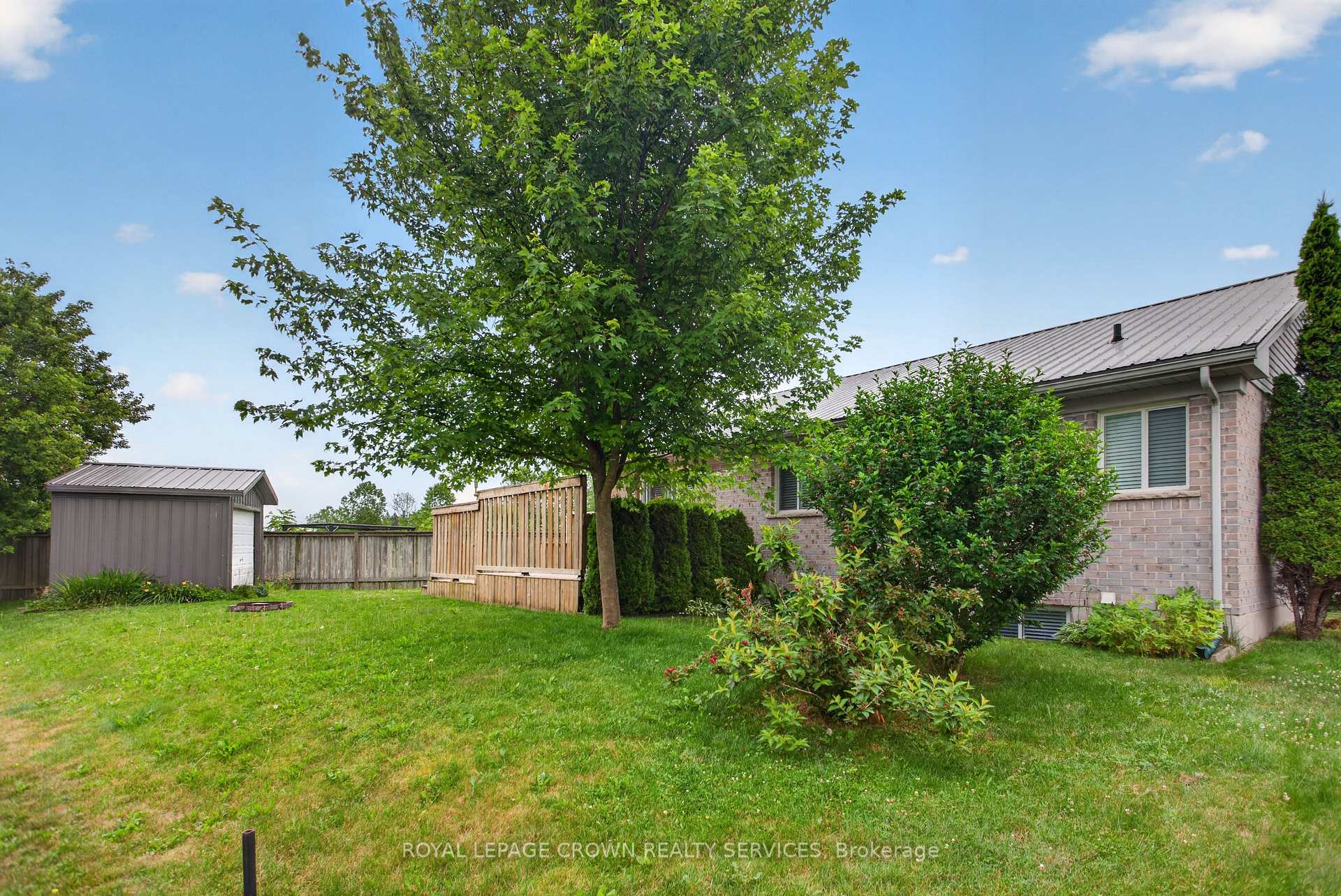 Photo 42 of 15 Erin Court, Aylmer — HOMEH