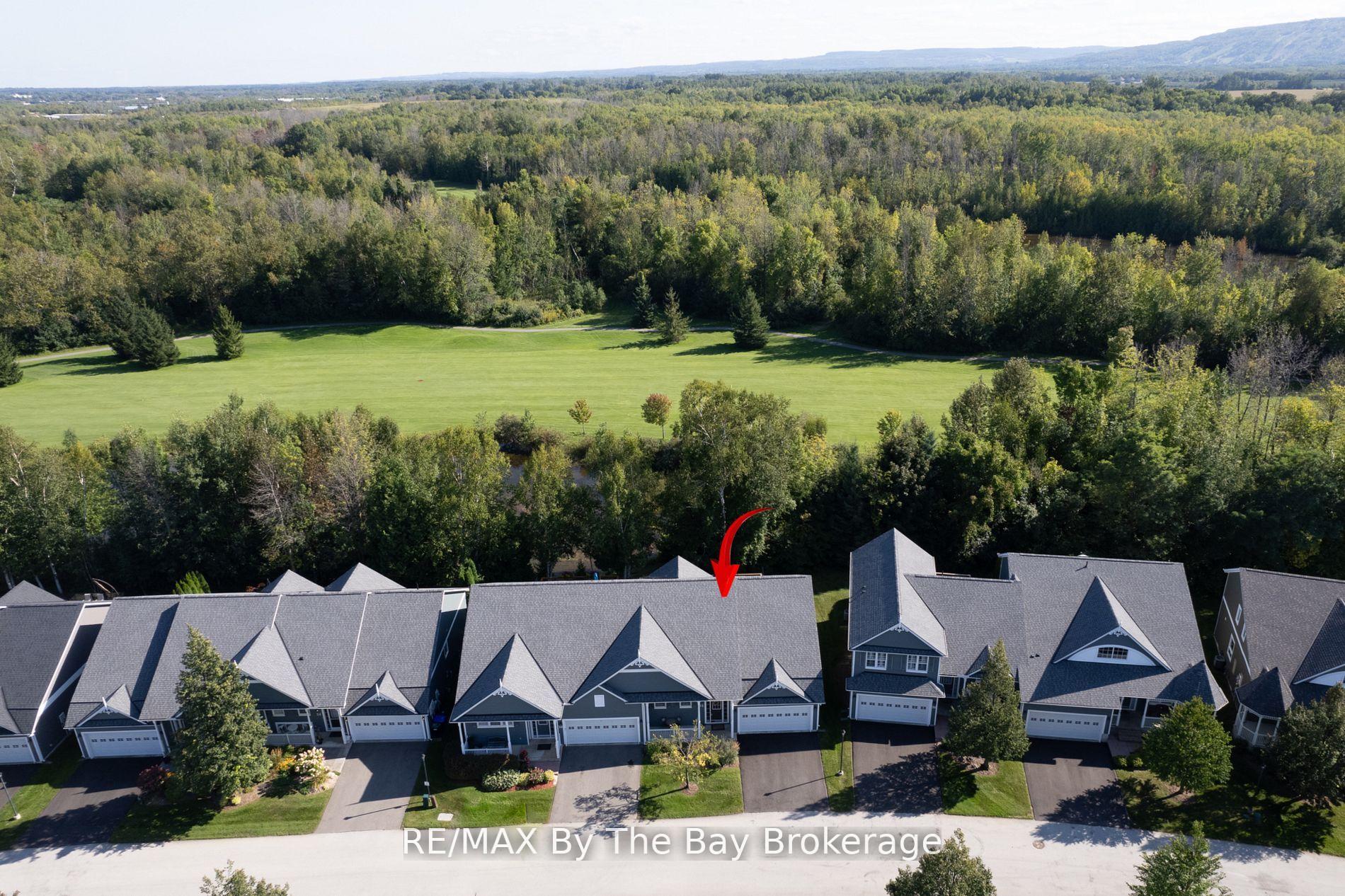 Photo 1 of 32 Green Briar Drive, Collingwood — HOMEH