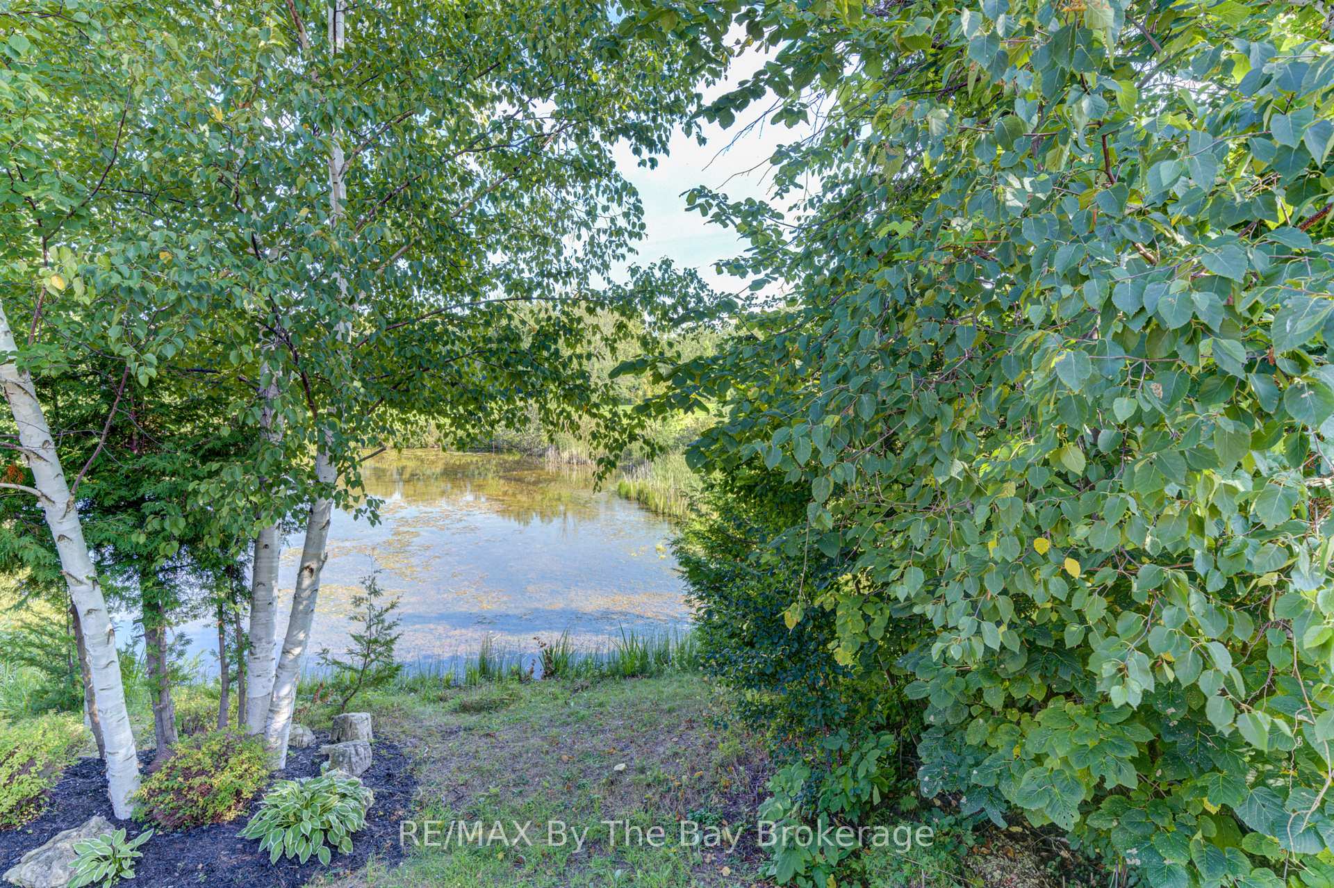 Photo 24 of 32 Green Briar Drive, Collingwood — HOMEH