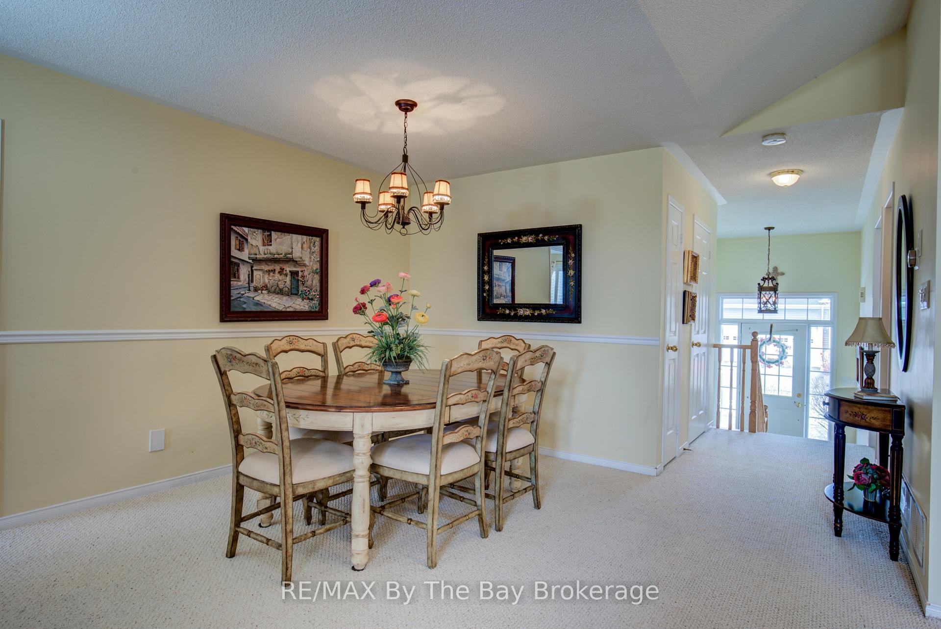 Photo 30 of 32 Green Briar Drive, Collingwood — HOMEH