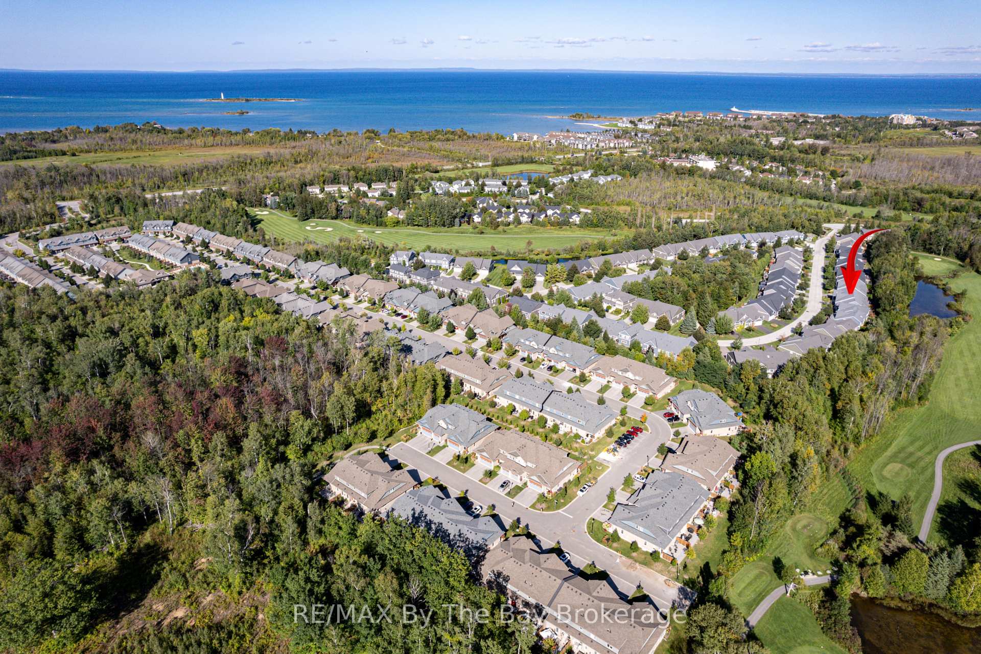 Photo 32 of 32 Green Briar Drive, Collingwood — HOMEH