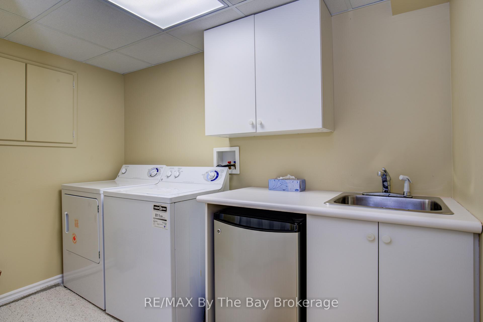 Photo 33 of 32 Green Briar Drive, Collingwood — HOMEH