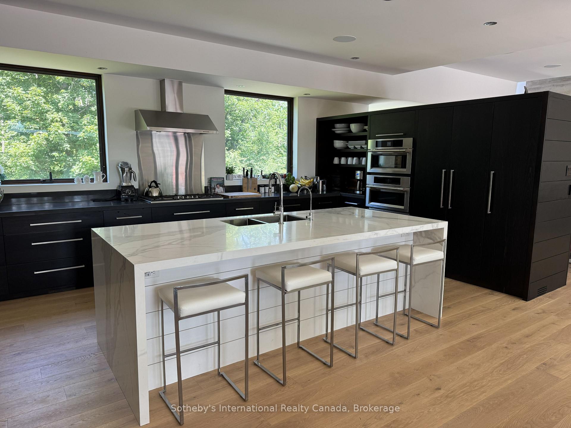 Photo 5 of 46479 Old Mail Road, Meaford — HOMEH