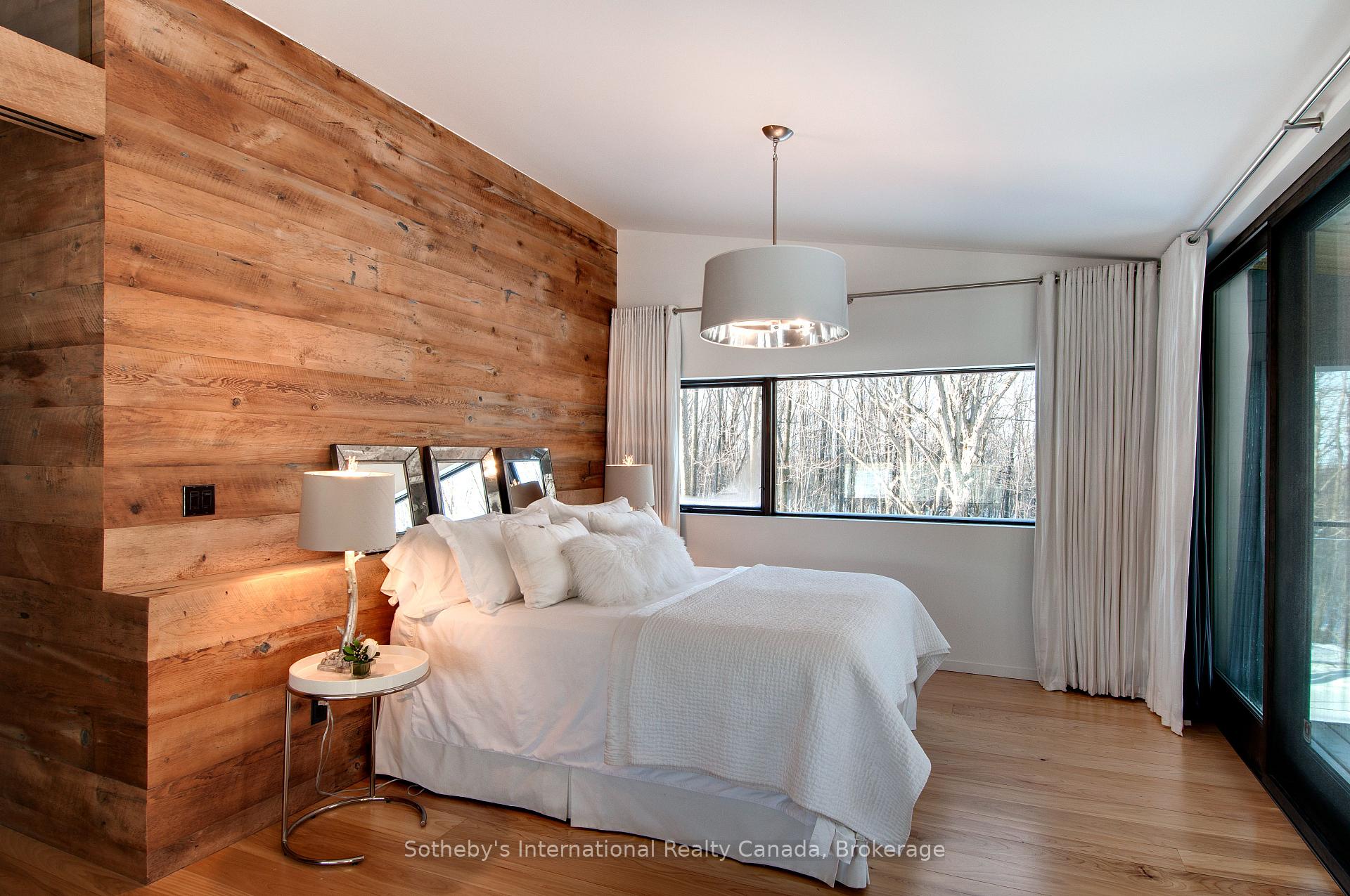 Photo 11 of 46479 Old Mail Road, Meaford — HOMEH