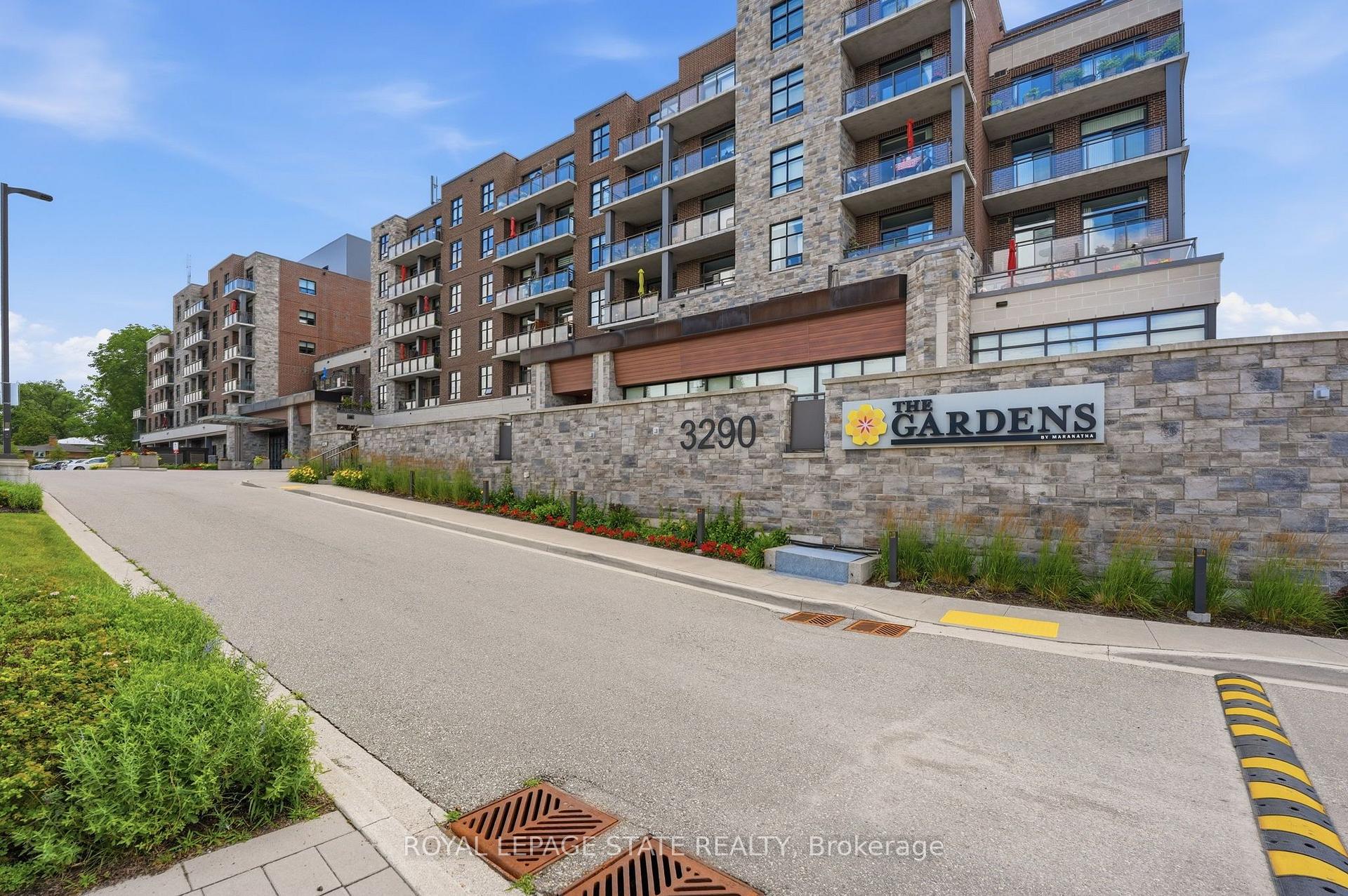 Photo 6 of Unit 309, 3290 New Street, Burlington, Roseland — HOMEH