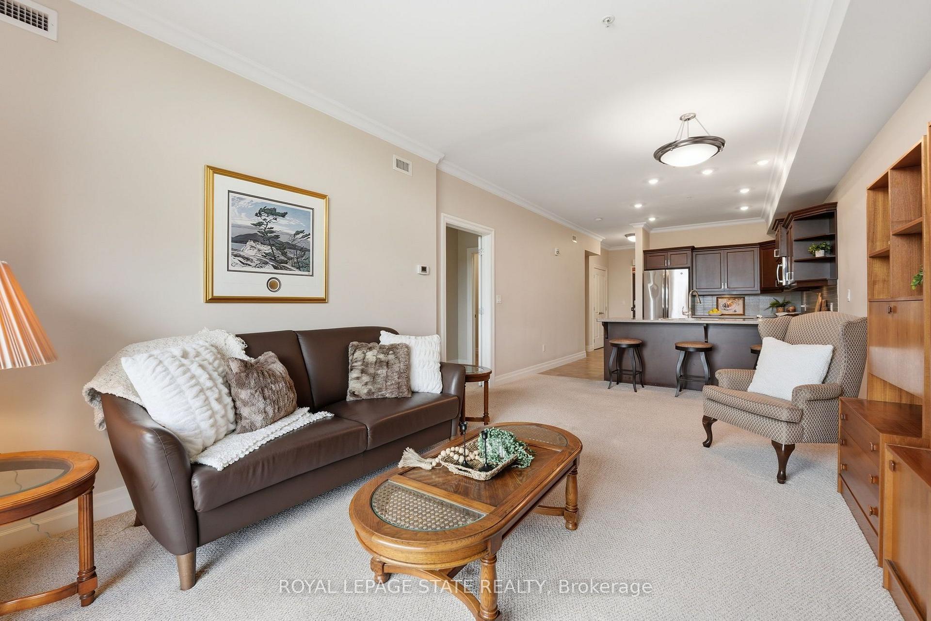 Photo 19 of Unit 309, 3290 New Street, Burlington, Roseland — HOMEH