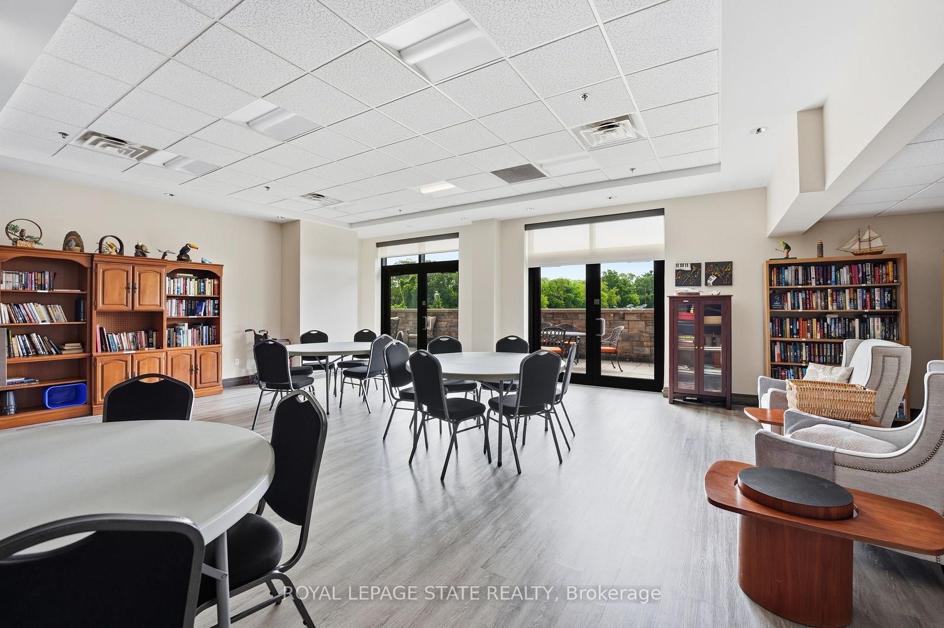 Photo 33 of Unit 309, 3290 New Street, Burlington, Roseland — HOMEH