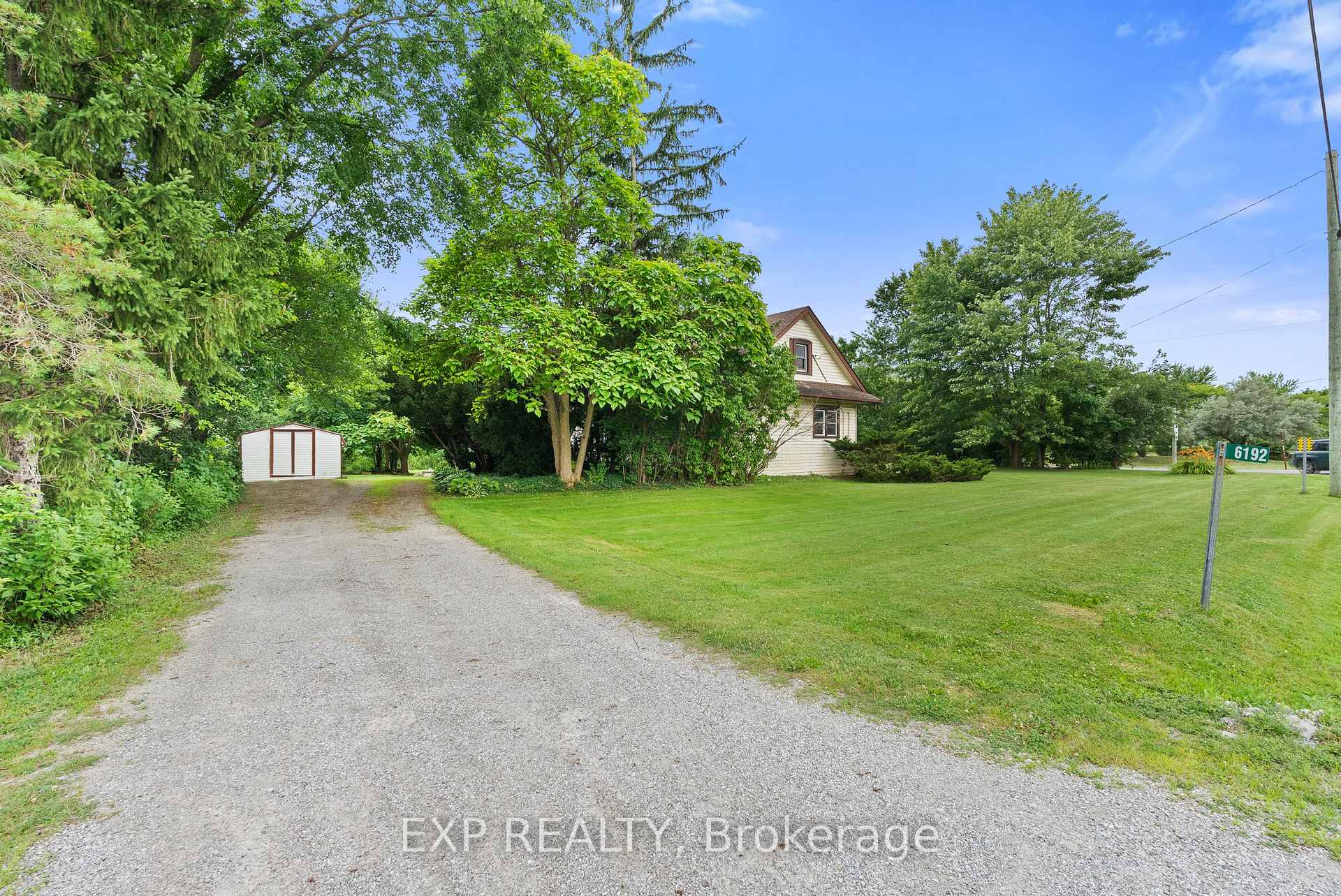 Photo 3 of 6192 Lyons Creek Road, Niagara Falls, Lyons Creek — HOMEH
