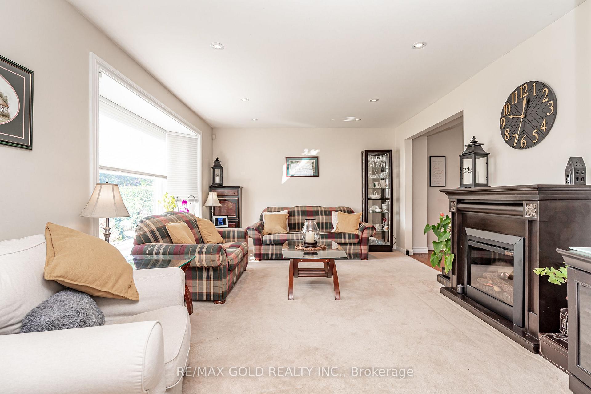 Photo 7 of 86 Clarence Street, Brampton, Bram East — HOMEH