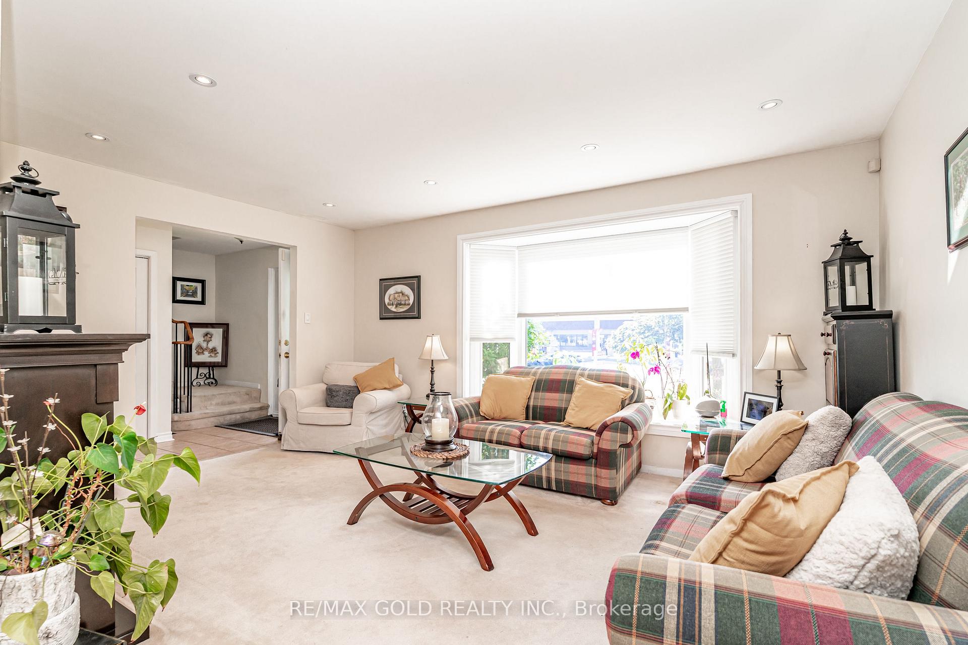 Photo 9 of 86 Clarence Street, Brampton, Bram East — HOMEH