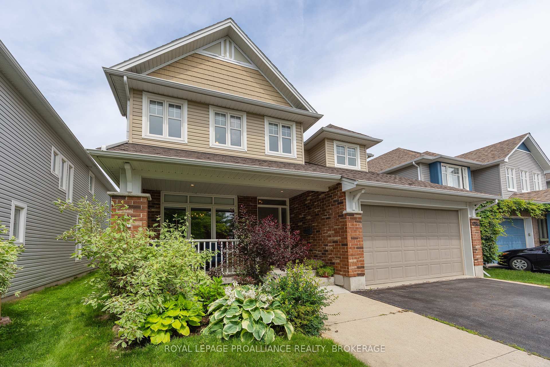 Photo 1 of 654 Fieldstone Drive, Kingston, Kingston East (Incl Barret Crt) — HOMEH