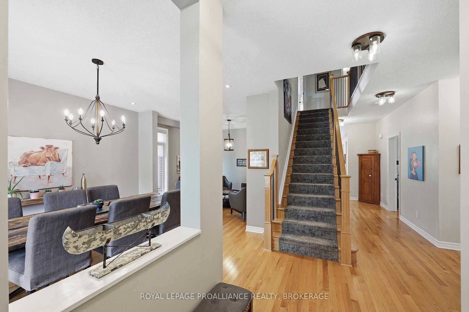 Photo 5 of 654 Fieldstone Drive, Kingston, Kingston East (Incl Barret Crt) — HOMEH